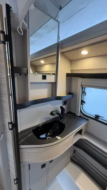 Fahrzeugbild Hymer Eriba Touring 542 Nugget Gold #17