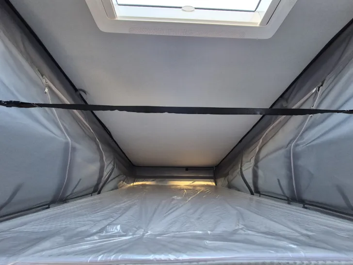 Fahrzeugbild Carado CV640 PRO+ Aufstelldach*Schwenkbad* #30