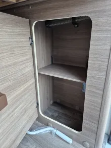 Fahrzeugbild Carado CV640 PRO+ Aufstelldach*Schwenkbad* #35