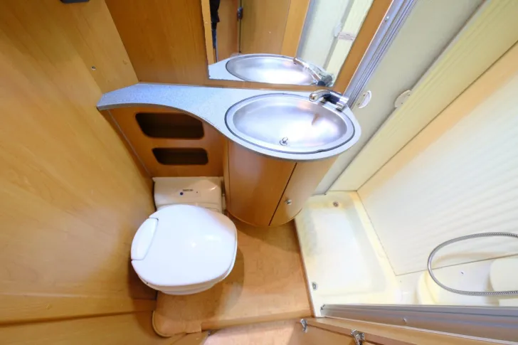 Fahrzeugbild Dethleffs Fortero A 6785/Etagenbetten/2xKlima/Markise/DPF #15