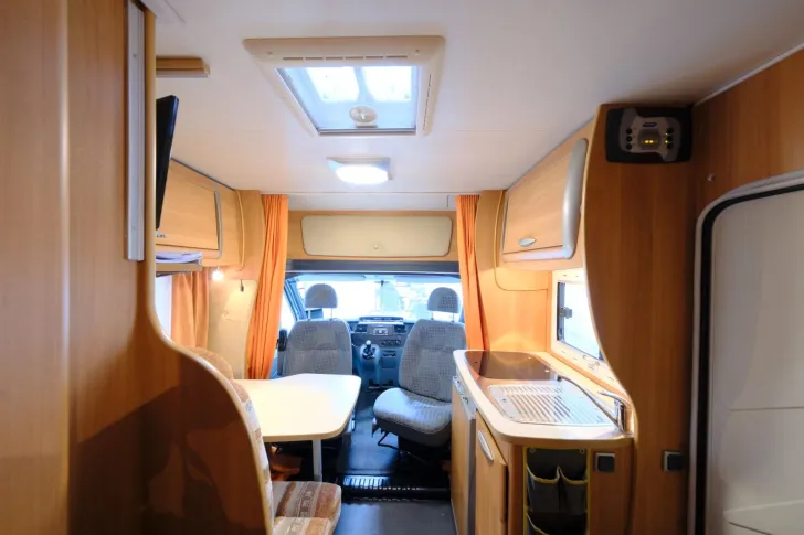 Fahrzeugbild Chausson Flash 04/Festbett/Garage/Markise/Klimaanlage #8