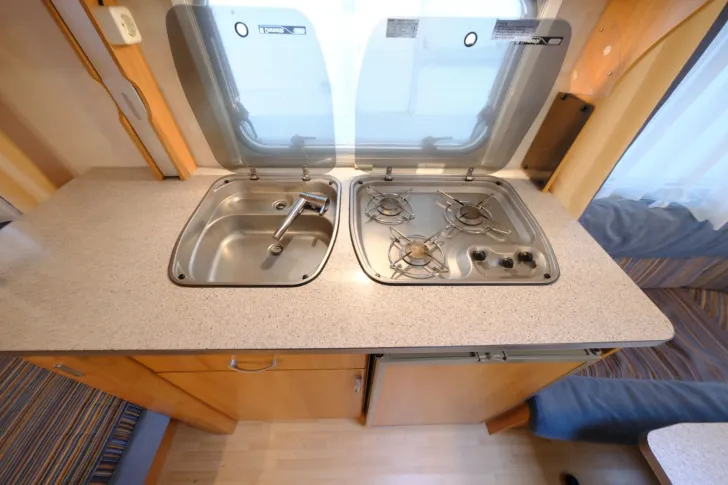 Fahrzeugbild Wilk S 5 / Festbett / Mover / TÜV 6/27 #10