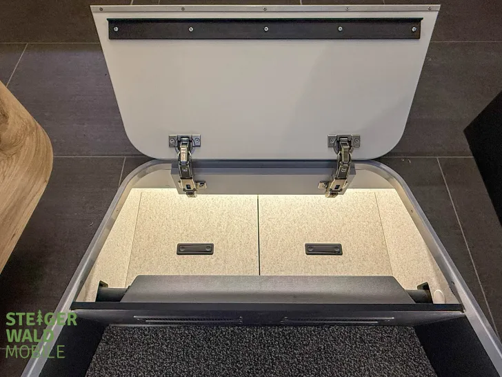 Fahrzeugbild Le Voyageur Eterna 7.8 GJF 45-Jahre-Edition #16