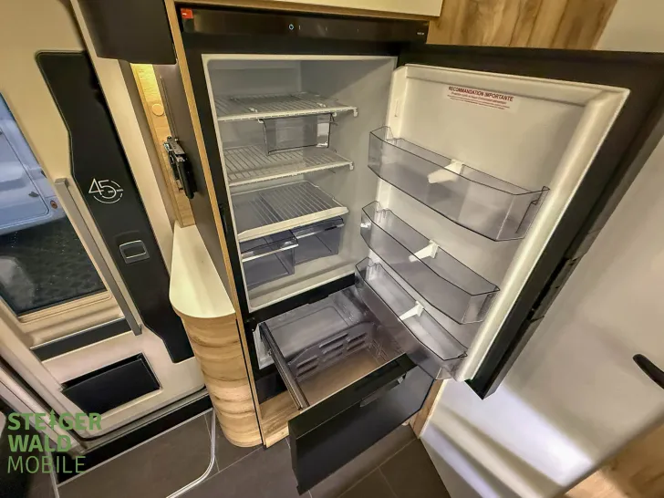 Fahrzeugbild Le Voyageur Eterna 7.8 GJF 45-Jahre-Edition #32