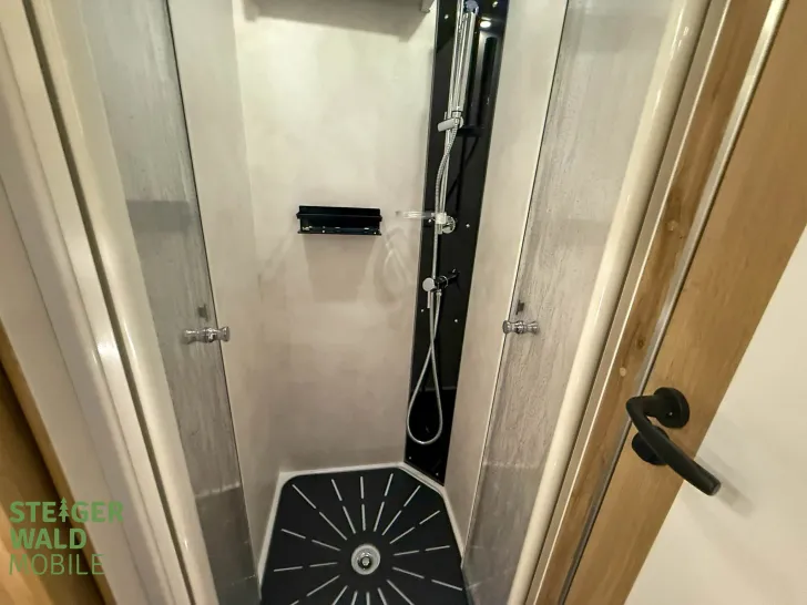 Fahrzeugbild Le Voyageur Eterna 7.8 GJF 45-Jahre-Edition #41