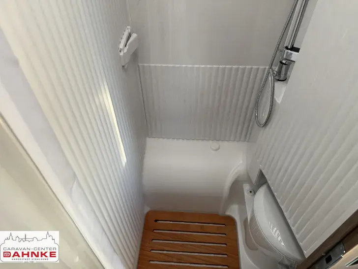 Fahrzeugbild Carado VAN V337 SAT/TV, Markise, Navi, Kamera #12