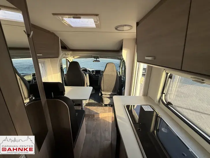 Fahrzeugbild Carado VAN V337 SAT/TV, Markise, Navi, Kamera #13