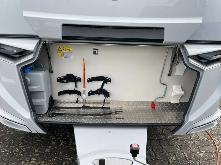 Fahrzeugbild Knaus SÜDWIND 650 PEB BLACK SELECTION #45