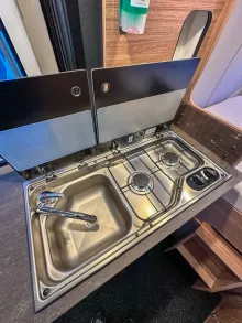 Fahrzeugbild Weinsberg CaraBus 550 MQ - Automatik*Markise*Kompakt #14