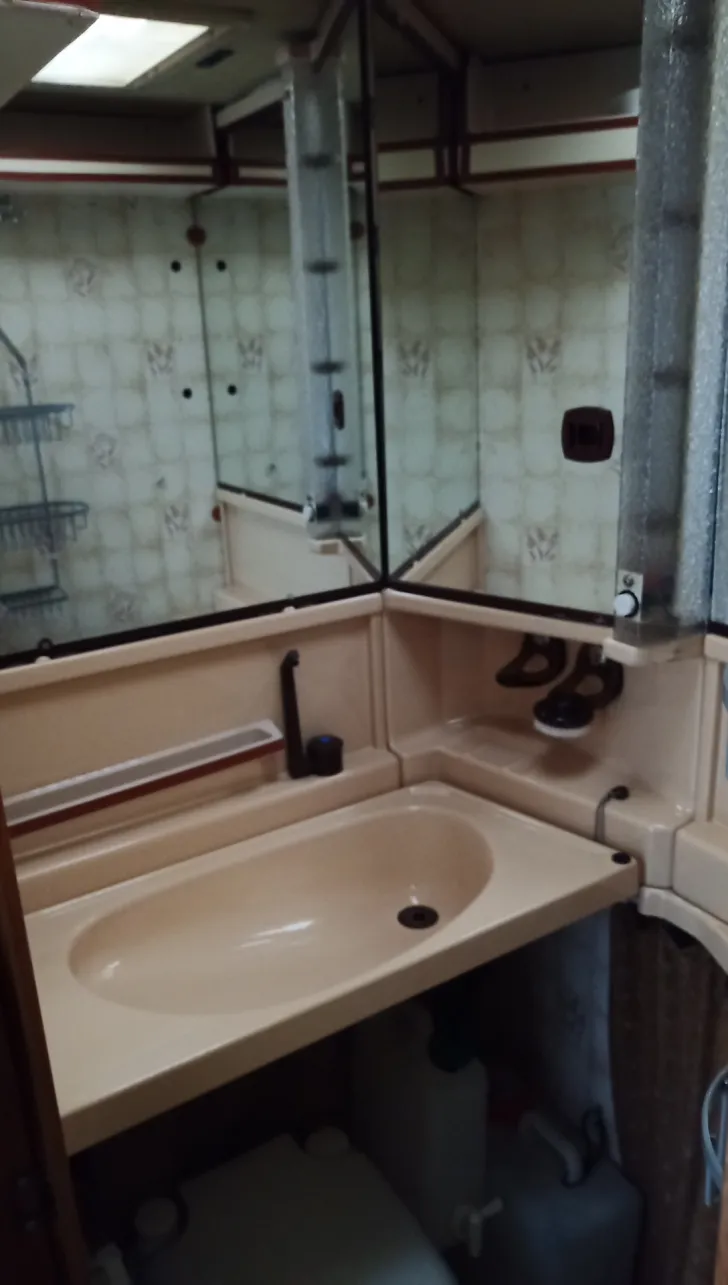Fahrzeugbild Hymer Eriba Nova 390 Gut gepflegt #8