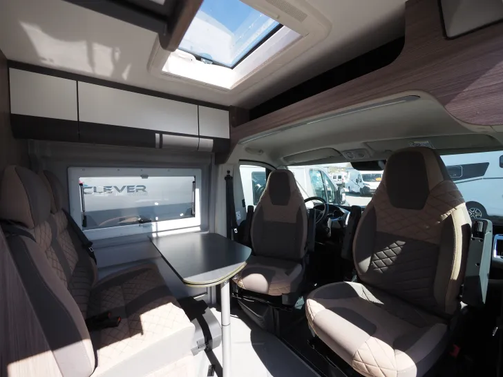 Fahrzeugbild Clever Celebration, Truma D+E, Designpaket #5