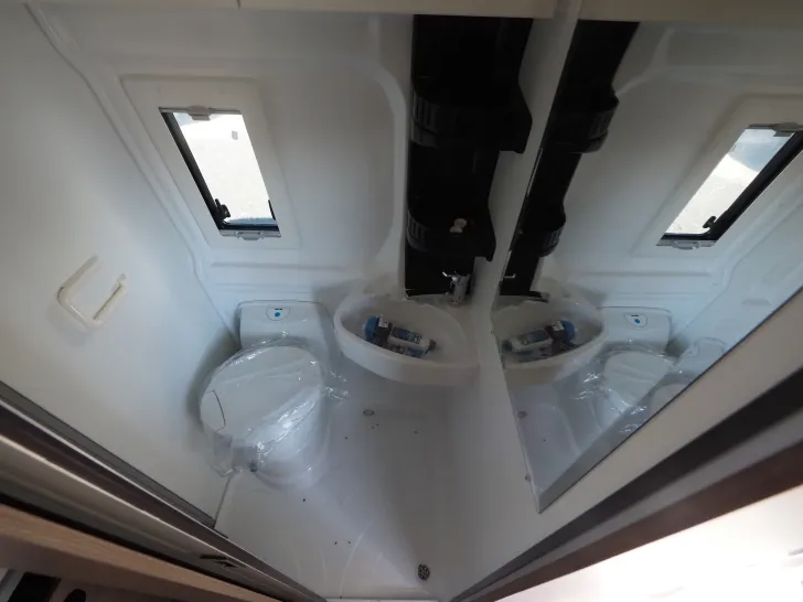 Fahrzeugbild Clever Celebration, Truma D+E, Designpaket #14