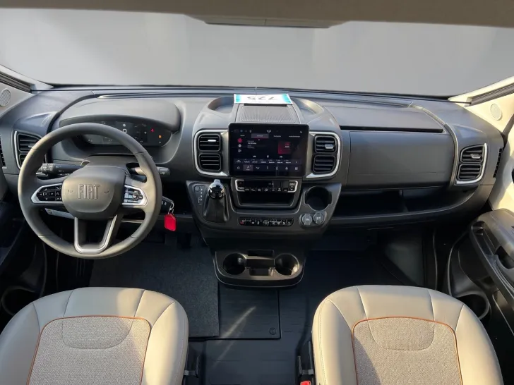 Fahrzeugbild Malibu Van first class - two rooms GT skyview 640 LE RB Fiat (725) #12