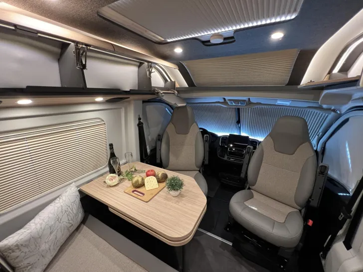 Fahrzeugbild Malibu Van first class - two rooms GT skyview 640 LE RB Fiat (725) #14