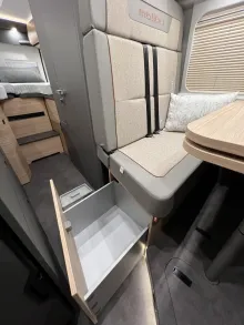 Fahrzeugbild Malibu Van first class - two rooms GT skyview 640 LE RB Fiat (725) #32