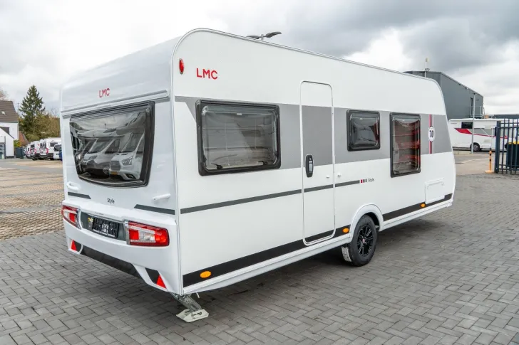 Fahrzeugbild LMC Style 453 D 70 Jahre 2026*Dusch Paket*Alu*1800kg #4