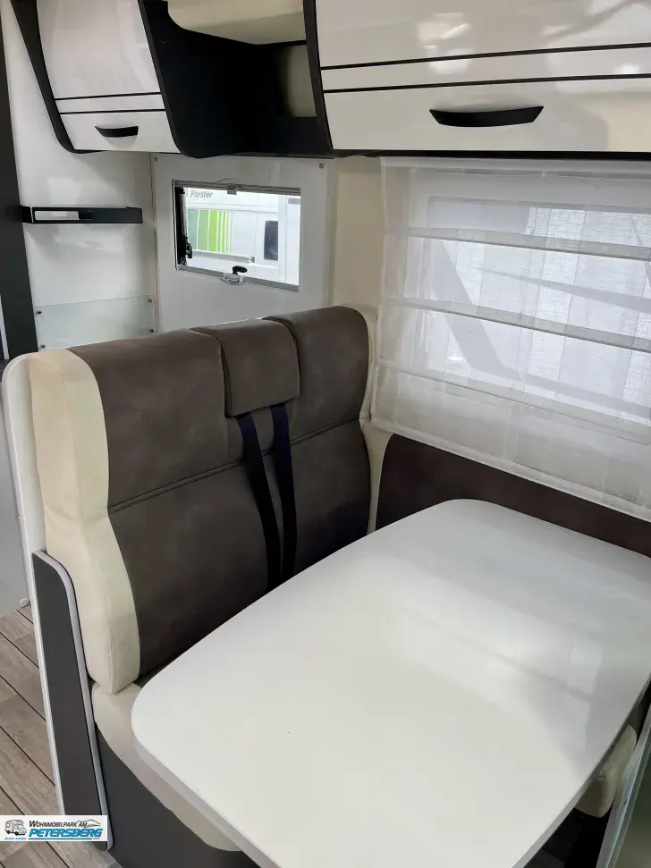 Fahrzeugbild Forster T 745 EB 140 PS*4,25 t*elekr. Hubbett #7