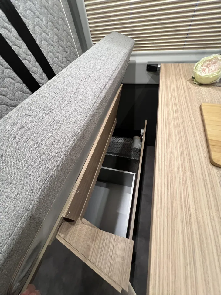 Fahrzeugbild Malibu Van first class - two rooms GT skyview 640 LE RB Fiat (729) #36