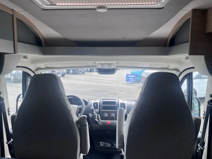 Fahrzeugbild Pössl Trenta 600 R 165PS,3.Bett,Tageszulassung! #8