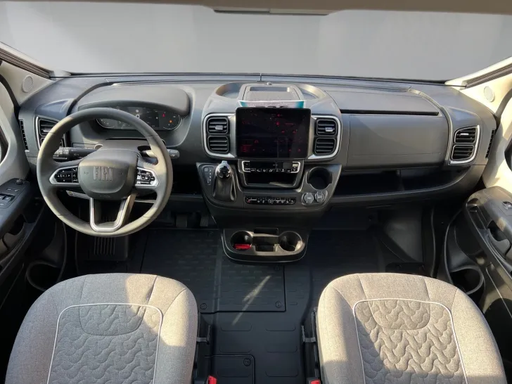 Fahrzeugbild Malibu Van first class - two rooms GT skyview 640 LE RB Fiat (736) #12