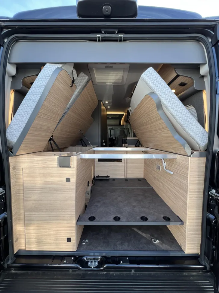 Fahrzeugbild Malibu Van first class - two rooms GT skyview 640 LE RB Fiat (736) #36