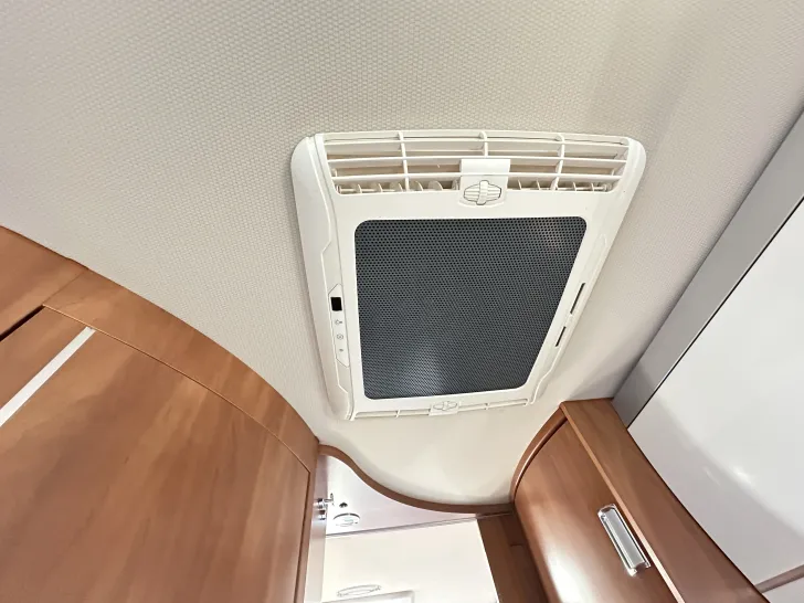 Fahrzeugbild Laika Ecovip 709 #33