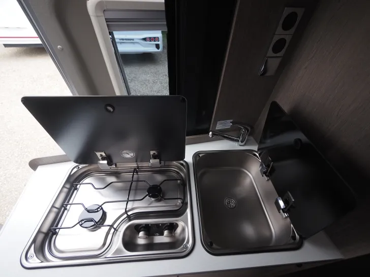 Fahrzeugbild Pössl 2Win Plus, Markise & Radtr., früher verfügbar. ! #7