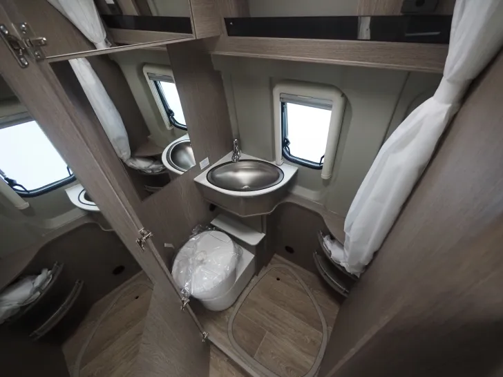 Fahrzeugbild Pössl 2Win Plus, Markise & Radtr., früher verfügbar. ! #10