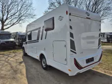 Fahrzeugbild Carado V337 *Bettenumbau*Holzrost* #6