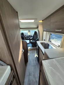 Fahrzeugbild Carado V337 *Bettenumbau*Holzrost* #34