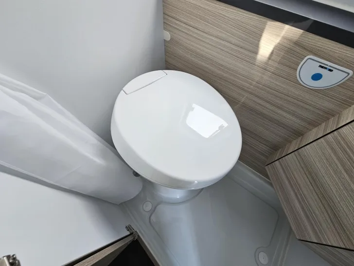 Fahrzeugbild Sun Living V 60SP X-TRA Auf Okt 26|200AhBatt|AHK|Schlafdach #12