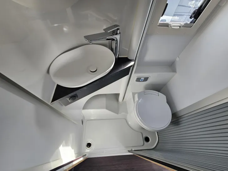 Fahrzeugbild Adria Coral Axess 600 SL Zus.-Luftfeder|ZV|6 KW-Hzg. #6