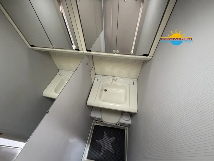 Fahrzeugbild Knaus Südwind 450 *Sackmarkise*Fahrradträger* #26