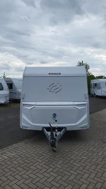 Frontal Vorne Knaus Sport 500 EU 1800 kg/Ambientel/LED Umriss