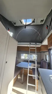 Fahrzeugbild Hymer Eriba Feeling 425 mit Schlafdach #7