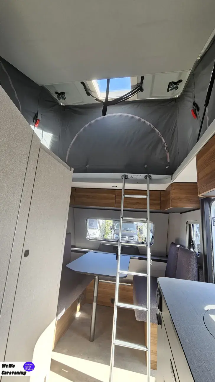 Fahrzeugbild Hymer Eriba Feeling 425 mit Schlafdach #7