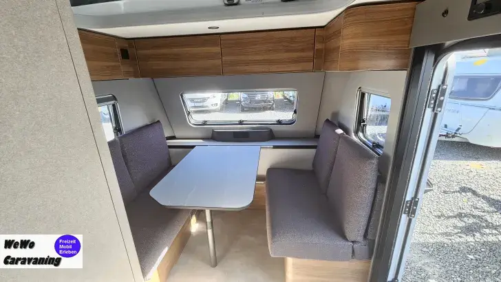 Fahrzeugbild Hymer Eriba Feeling 425 mit Schlafdach #4