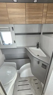 Fahrzeugbild Hymer Eriba Feeling 425 mit Schlafdach #16