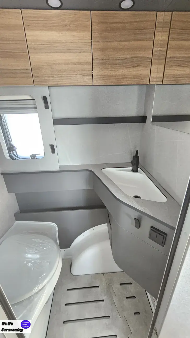 Fahrzeugbild Hymer Eriba Feeling 425 mit Schlafdach #16