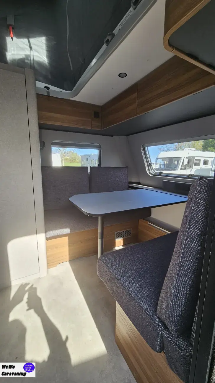 Fahrzeugbild Hymer Eriba Feeling 425 mit Schlafdach #13