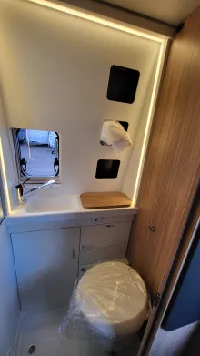 Fahrzeugbild Weinsberg CaraBus 600 ME EDITION [FIRE] Automatik, Paket auto. Fahren #18