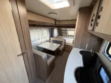 Fahrzeugbild Hobby De Luxe 490 KMF #5