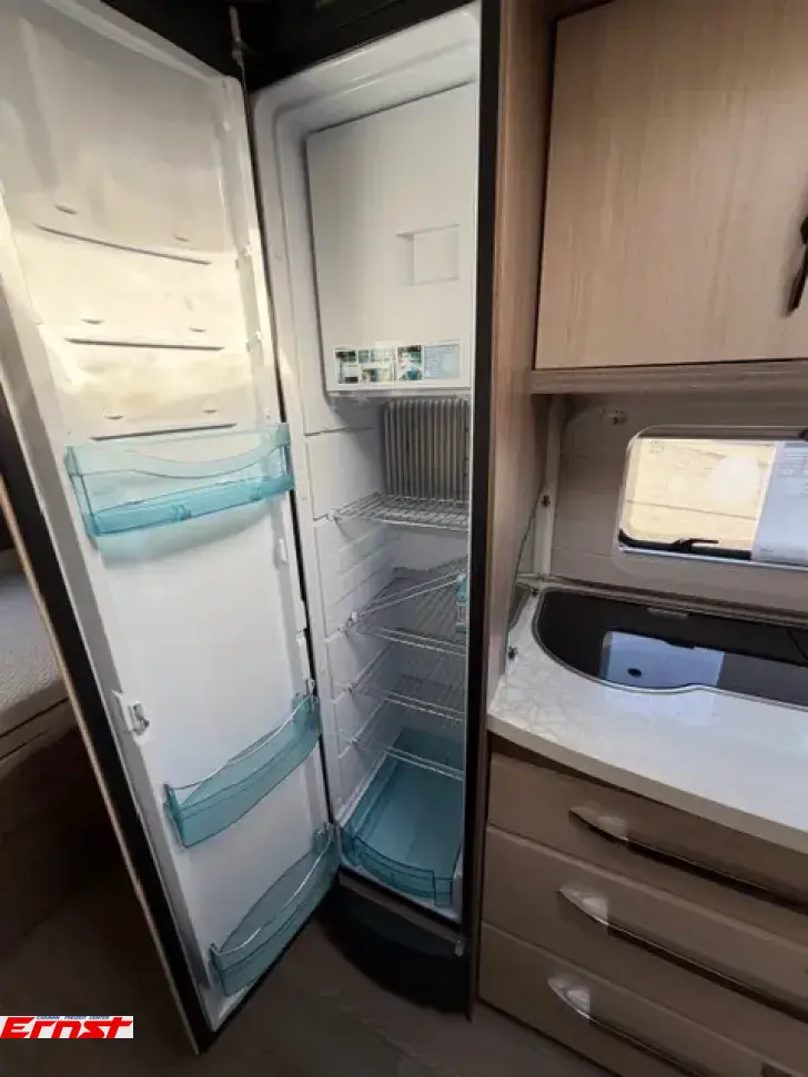 Fahrzeugbild Hobby De Luxe 490 KMF #10