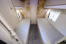 Fahrzeugbild Challenger 357 Special Edition / Einzelbetten + Hubbett #11