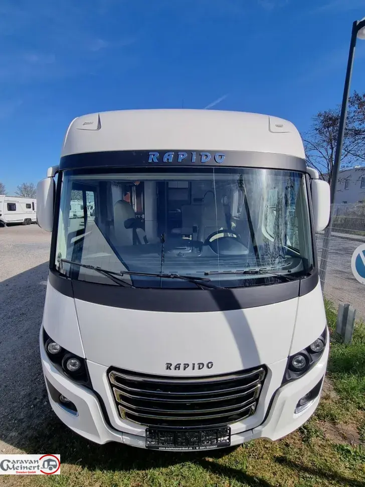 Fahrzeugbild Rapido Distinction I1090 #2