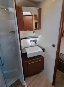 Fahrzeugbild Rapido Distinction I1090 #13