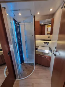 Fahrzeugbild Rapido Distinction I1090 #15