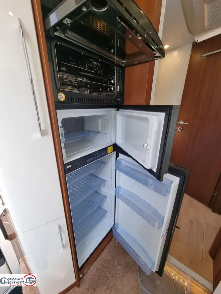 Fahrzeugbild Rapido Distinction I1090 #23