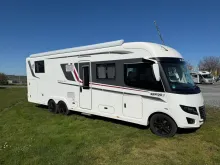 Fahrzeugbild Rapido Distinction I1090 #28