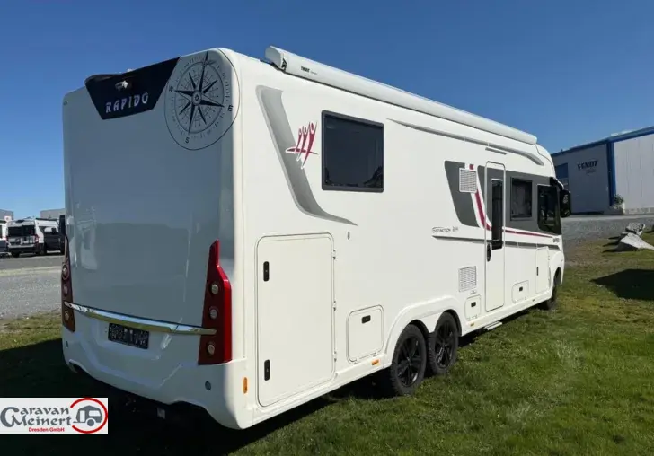 Fahrzeugbild Rapido Distinction I1090 #29